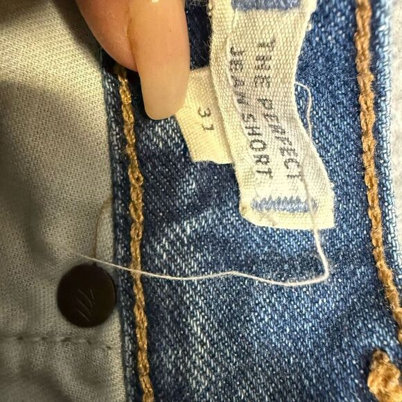 Madewell Women's Size 31 The Perfect Jean Shorts Blue Cut Off Distressed Hem - Picture 9 of 10